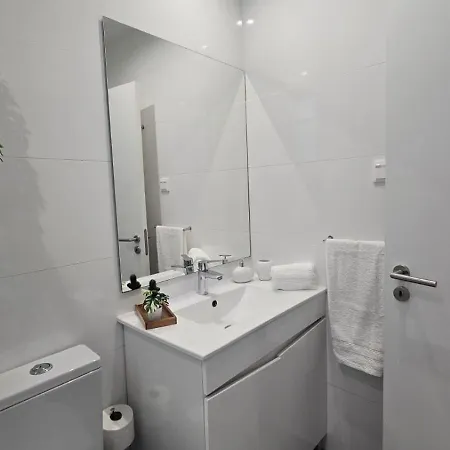 Belo T1 Na Graca Appartement